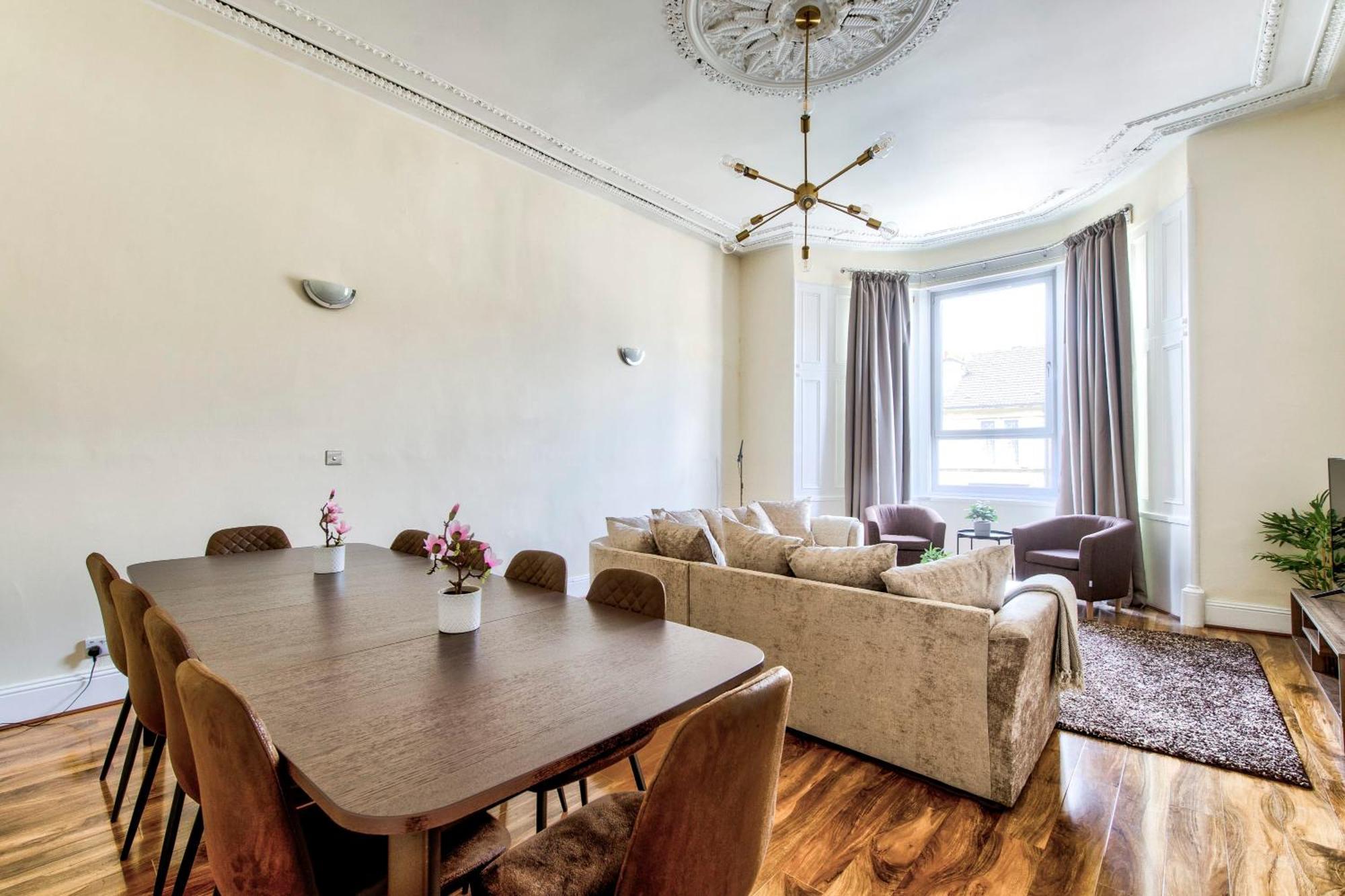 Stunning 5 Bedroom Apt, Close To City Centre, Sec, Hydro And Motorway Глазго Экстерьер фото